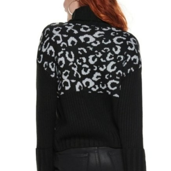 Nine West  Turtlenecks Sweater - Picture 2 of 7